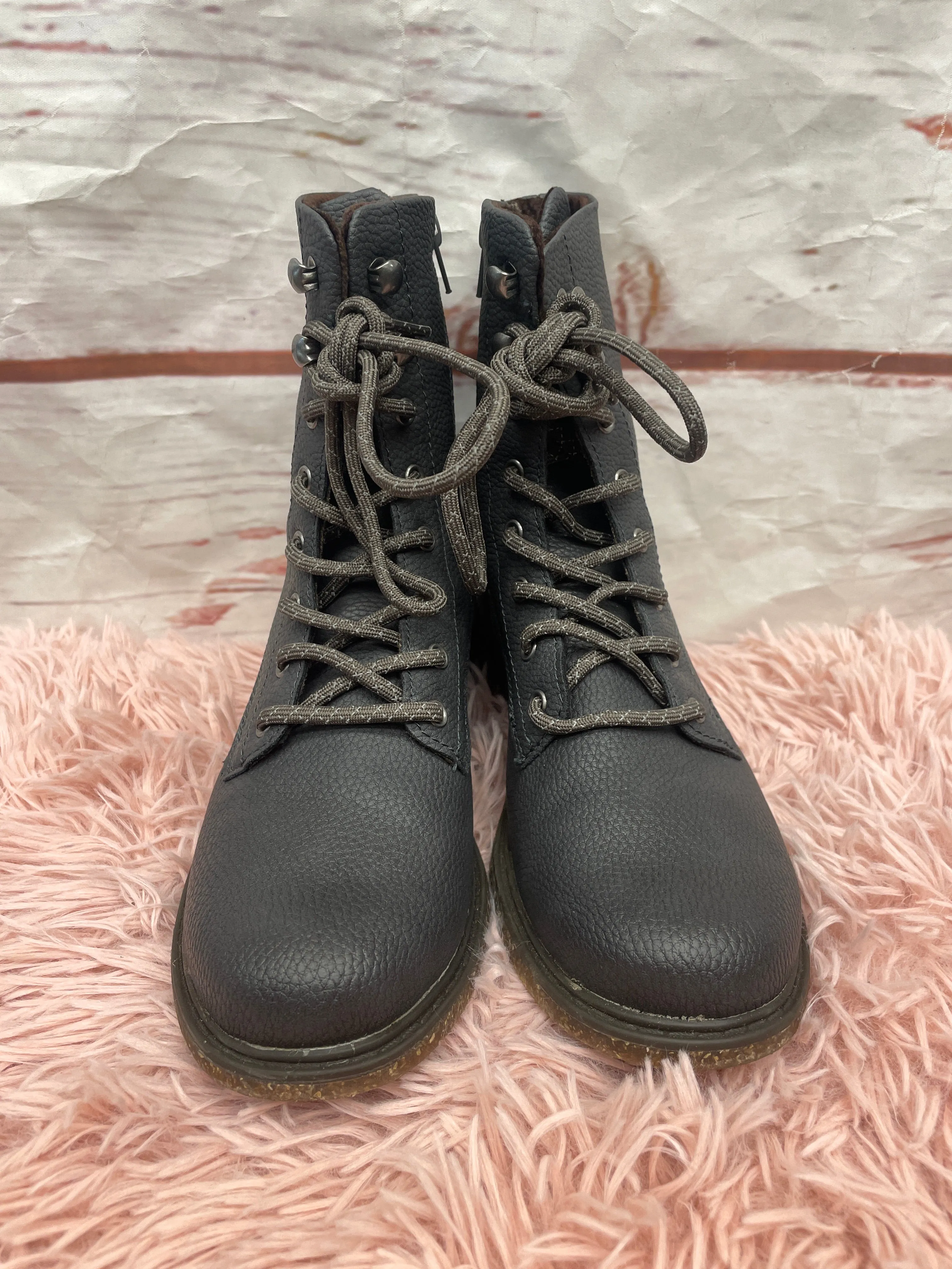 Boots Mid-calf Flats By Boc  Size: 7