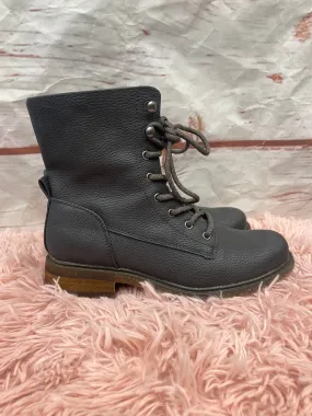 Boots Mid-calf Flats By Boc  Size: 7 Boots Mid-calf Flats By Boc  Size: 7
