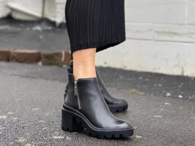 Carrano Cece available in 2 colours Carrano Cece available in 2 colours