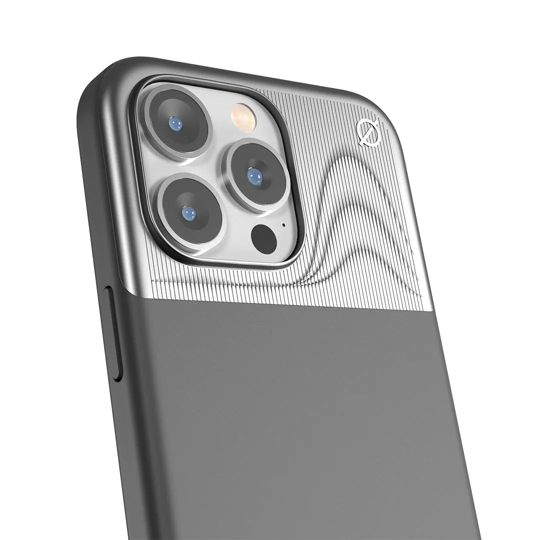 iPhone 15 Pro MagSafe case - Split Silicone powered by Alara, EMF Protection