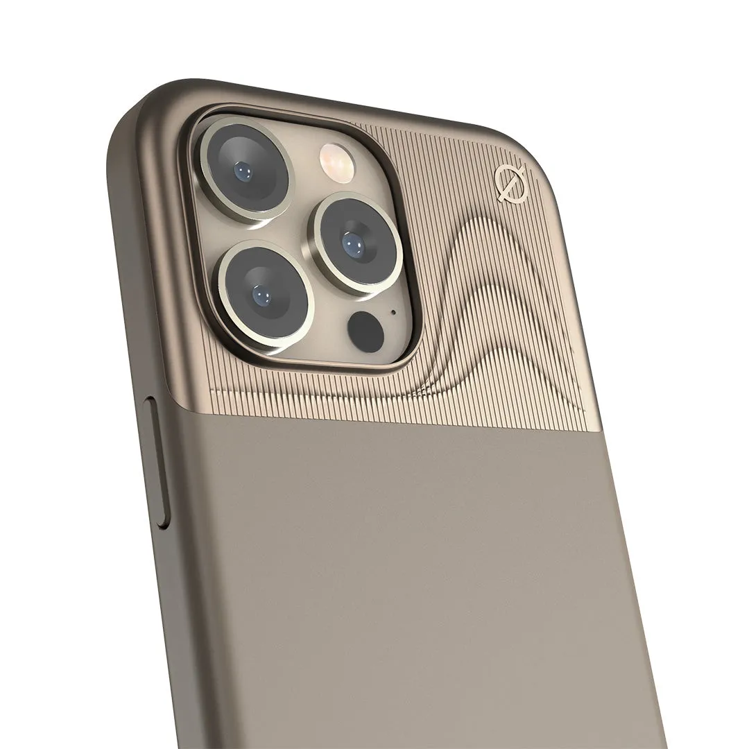 iPhone 15 Pro MagSafe case - Split Silicone powered by Alara, EMF Protection
